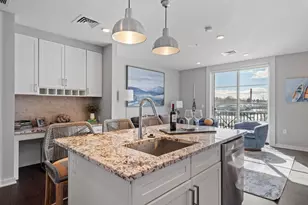 51 Elm St, Laconia, NH 03246 - Photo 2