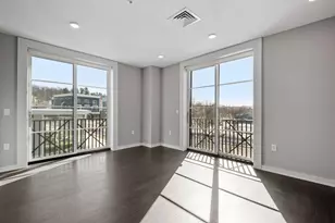 51 Elm St, Laconia, NH 03246 - Photo 6