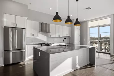 51 Elm Street #302, Laconia, NH 03246 - Photo 4