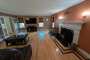 29 Lexington Dr, Atkinson, NH 03811 - Photo 8