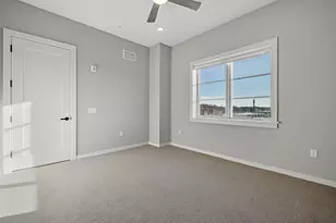 51 Elm St, Laconia, NH 03246 - Photo 10