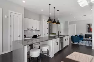 51 Elm St, Laconia, NH 03246 - Photo 4