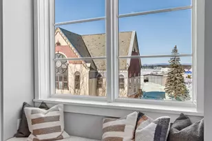 51 Elm St, Laconia, NH 03246 - Photo 6