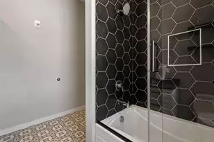 51 Elm St, Laconia, NH 03246 - Photo 14