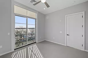 51 Elm St, Laconia, NH 03246 - Photo 16