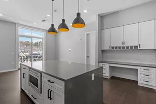 51 Elm St, Laconia, NH 03246 - Photo 2