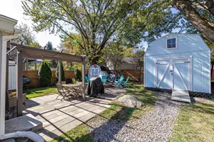 1936 Lake Shore Rd, Manchester, NH 03109 - Photo 34