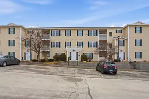 10 Vista Ridge Dr, Londonderry, NH 03053 - Photo 1