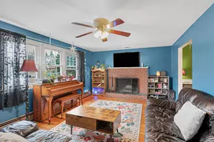 7 Douglas Dr, Salem, NH 03079 - Photo 4