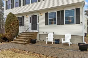 121 Badger Hill Dr, Milford, NH 03055 - Photo 4