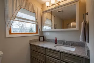 9 Rugby Rd, Nashua, NH 03063 - Photo 28