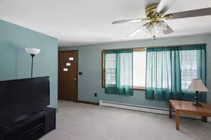 129 Sandown Rd, Danville, NH 03819 - Photo 18