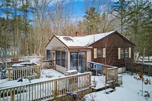 129 Sandown Rd, Danville, NH 03819 - Photo 36