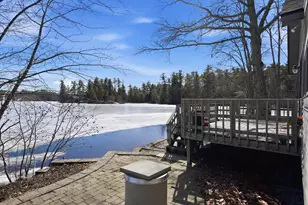 42 N Shr Rd, Sandown, NH 03873 - Photo 34