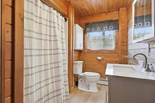 42 N Shr Rd, Sandown, NH 03873 - Photo 24