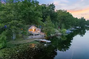 42 N Shr Rd, Sandown, NH 03873 - Photo 1