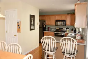 11 Royal Ln, Raymond, NH 03077 - Photo 4