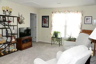 11 Royal Ln, Raymond, NH 03077 - Photo 18