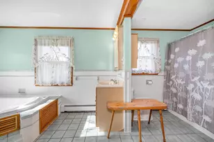 4 Paul Ave, Derry, NH 03038 - Photo 12