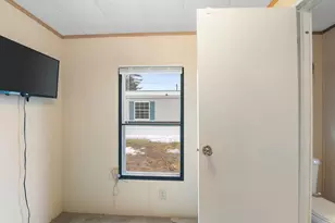 7 Robbins St, Hinsdale, NH 03451 - Photo 14