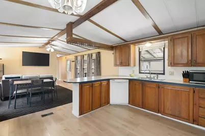 7 Robbins Street, Hinsdale, NH 03451 - Photo 2