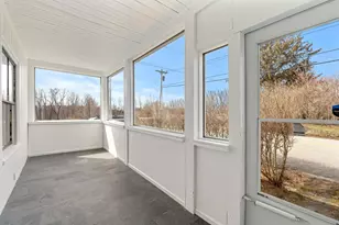 184 Echo Ave, Portsmouth, NH 03801 - Photo 4