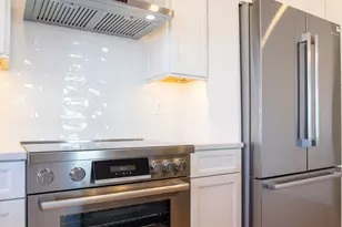 136 Locust St, Dover, NH 03820 - Photo 14