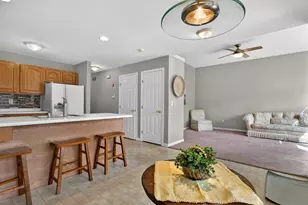 34 Lincoln Dr, Londonderry, NH 03053 - Photo 14