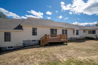 34 Lincoln Drive, Londonderry, NH 03053 - Photo 32