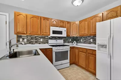 34 Lincoln Drive, Londonderry, NH 03053 - Photo 10