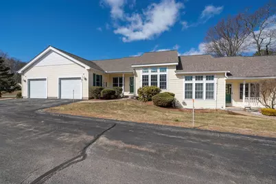 34 Lincoln Drive, Londonderry, NH 03053 - Photo 2