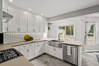 71 Deerwood Hollow, Chester, NH 03036 - Photo 10