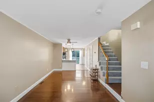 214 Fox Hollow Way, Manchester, NH 03104 - Photo 8