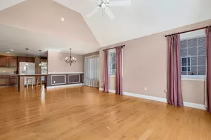 10 Town Village Dr, Salem, NH 03079 - Photo 6