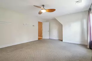 10 Town Village Dr, Salem, NH 03079 - Photo 16