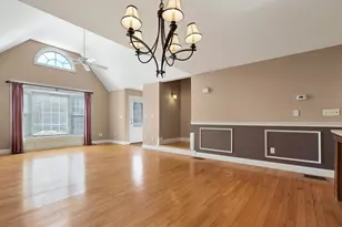 10 Town Village Dr, Salem, NH 03079 - Photo 4