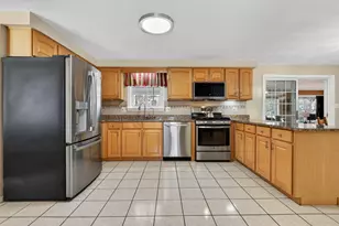 1 Cambridge Dr, Merrimack, NH 03054 - Photo 14