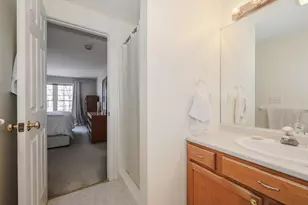 66 Sandy Brook St, Manchester, NH 03103 - Photo 24