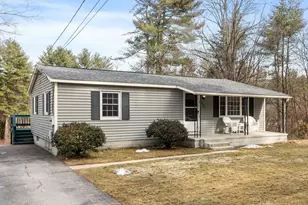 1256 Mammoth Rd, Pelham, NH 03076 - Photo 2