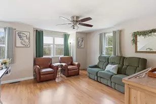 5 Valley Ln, Kingston, NH 03848 - Photo 6