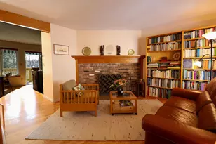 27 College Hl Rd, Hanover, NH 03755 - Photo 2