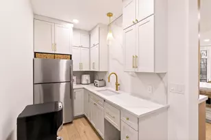 9 Floral St, Windham, NH 03087 - Photo 8