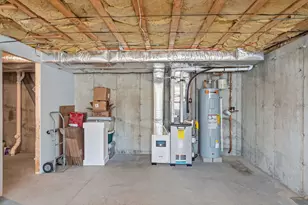 154 Watts St, Manchester, NH 03104 - Photo 24