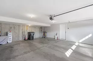 154 Watts St, Manchester, NH 03104 - Photo 26