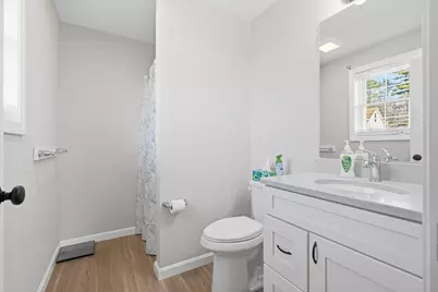 154 Watts Street, Manchester, NH 03104 - Photo 12