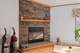 709 S Main St, Franklin, NH 03235 - Photo 10