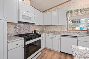 709 S Main St, Franklin, NH 03235 - Photo 6