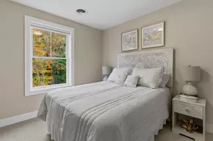 18 Elise Ave, Londonderry, NH 03053 - Photo 26