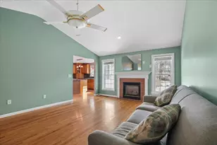 250 Pasture Dr, Manchester, NH 03102 - Photo 8