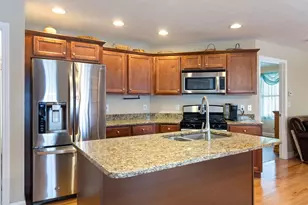 40 Hollow Ridge Dr, Nashua, NH 03062 - Photo 10
